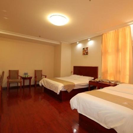 Greentree Inn Tianjin Wuqing Distric Bohai Market Exteriör bild